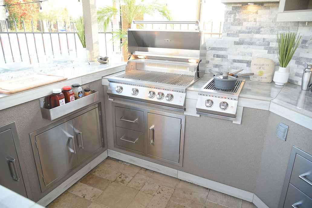 KoKoMo Bermuda Outdoor Kitchen & Bar with TV and Fire Feature