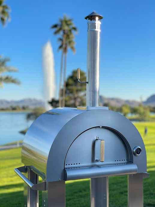 KoKoMo Built-In Wood-Fired Pizza Oven — 32-inch