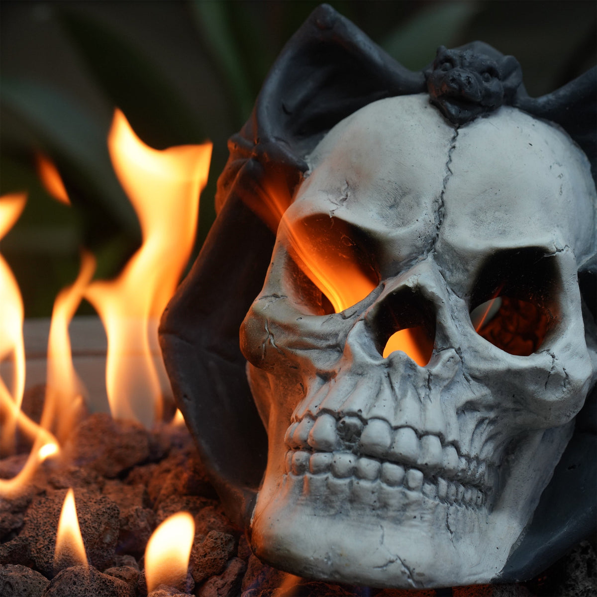 Hand-Welded Fire Pit Skull That Channels Halloween Flame